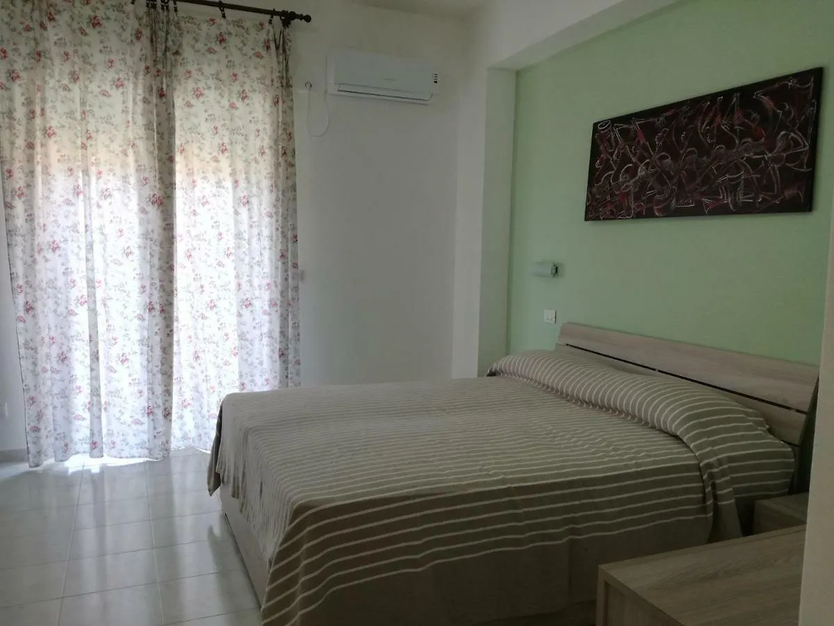 Il Giardino Di Lucia Apartment Gioiosa Marea